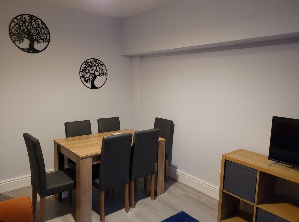 Holiday home Golden Square Place